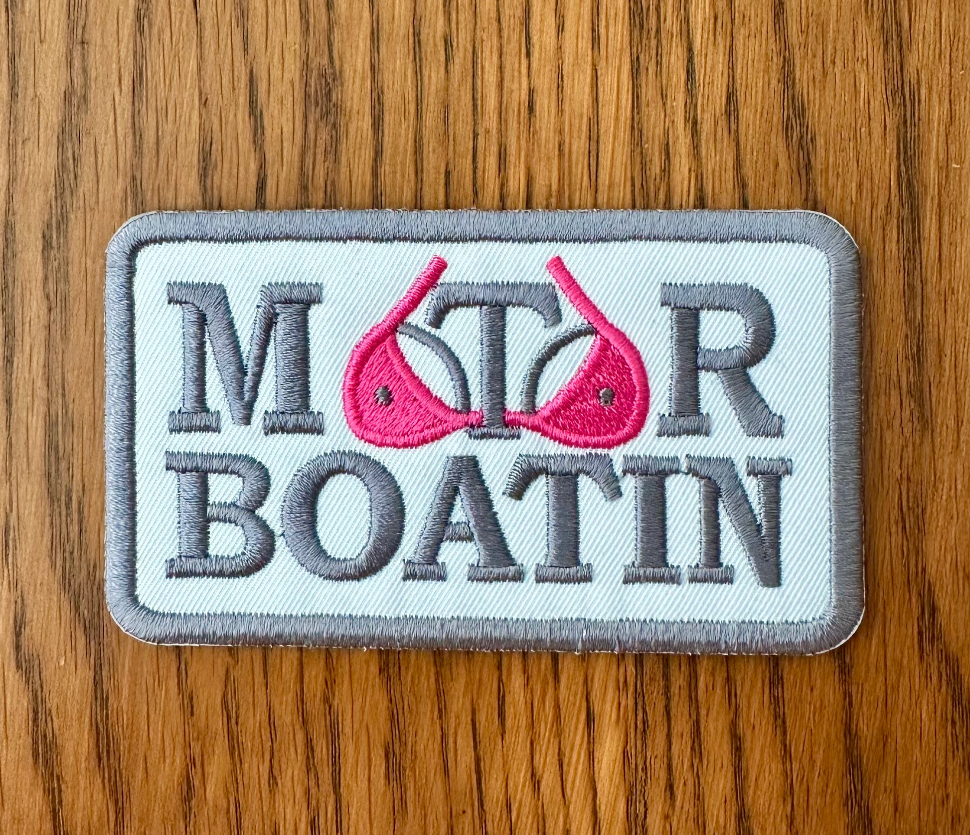 Motor Boatin Pink Bikini Rusty Lids