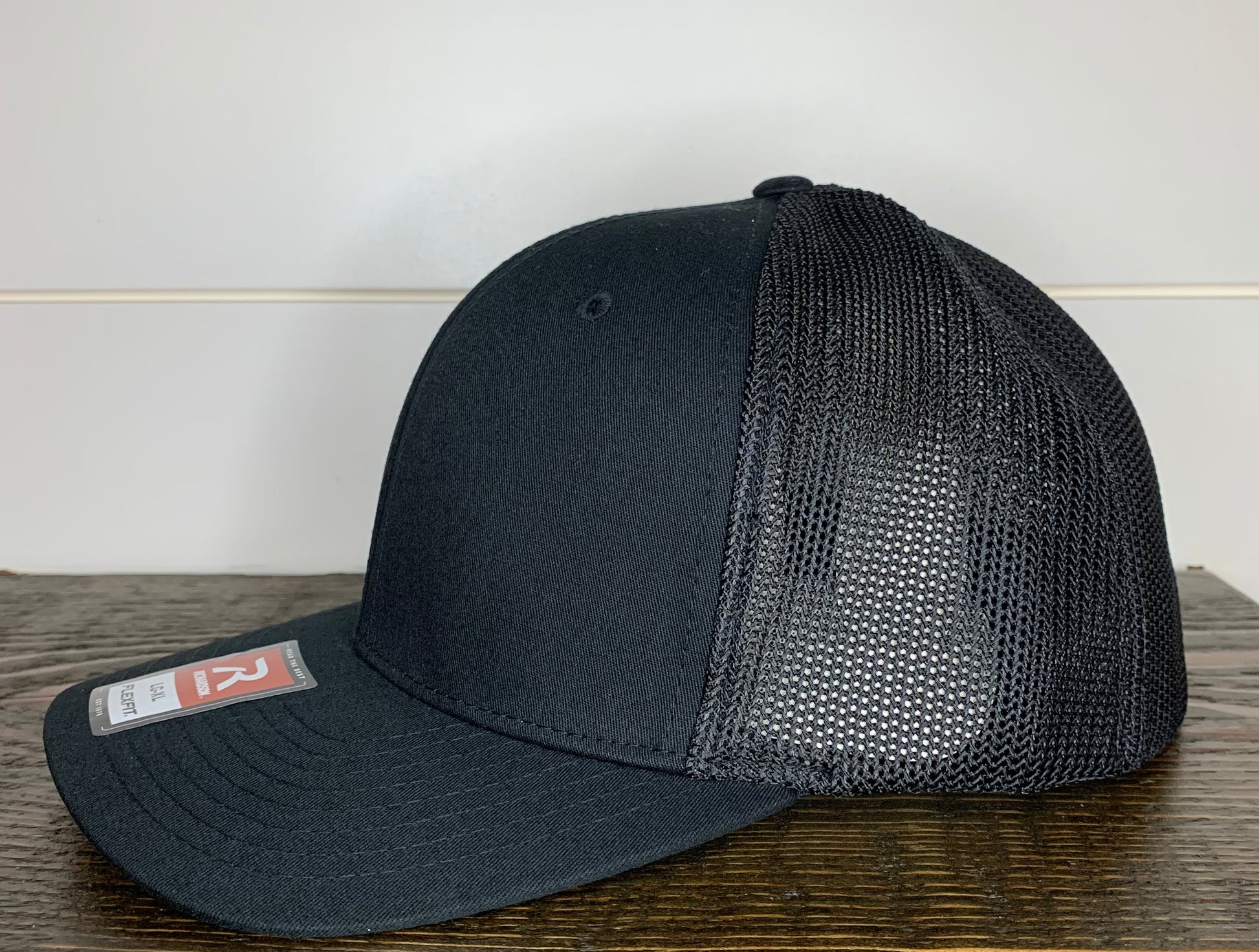 110 – Lids Black Hat LG/ Trucker XL Rusty Richardson - FLEXFIT