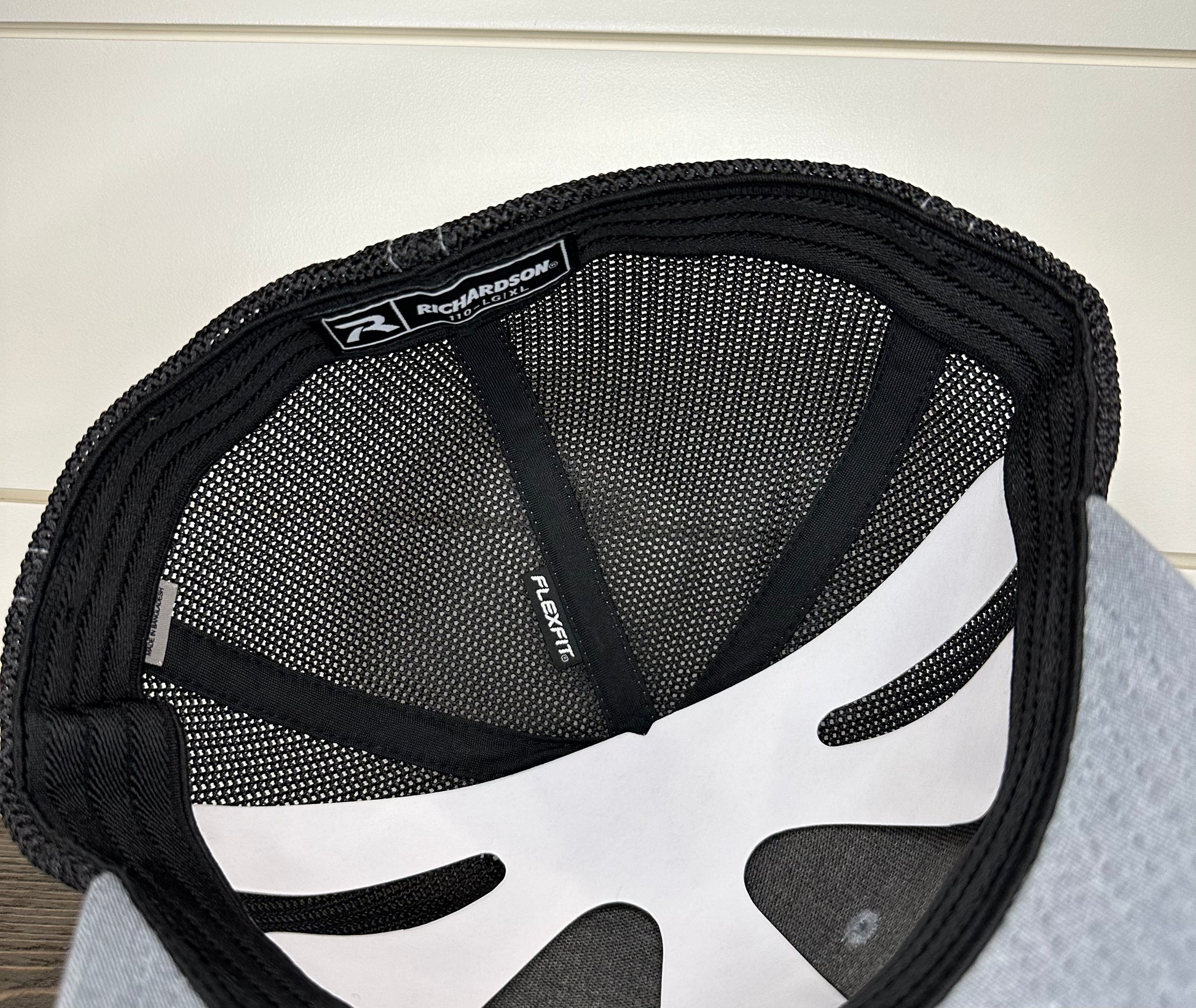 Xxl flexfit top trucker hat